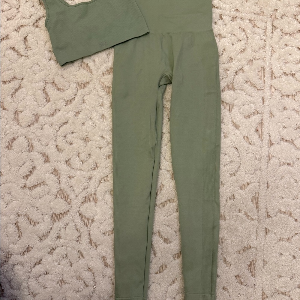 SET Active Olive Green Leggings and Top Set